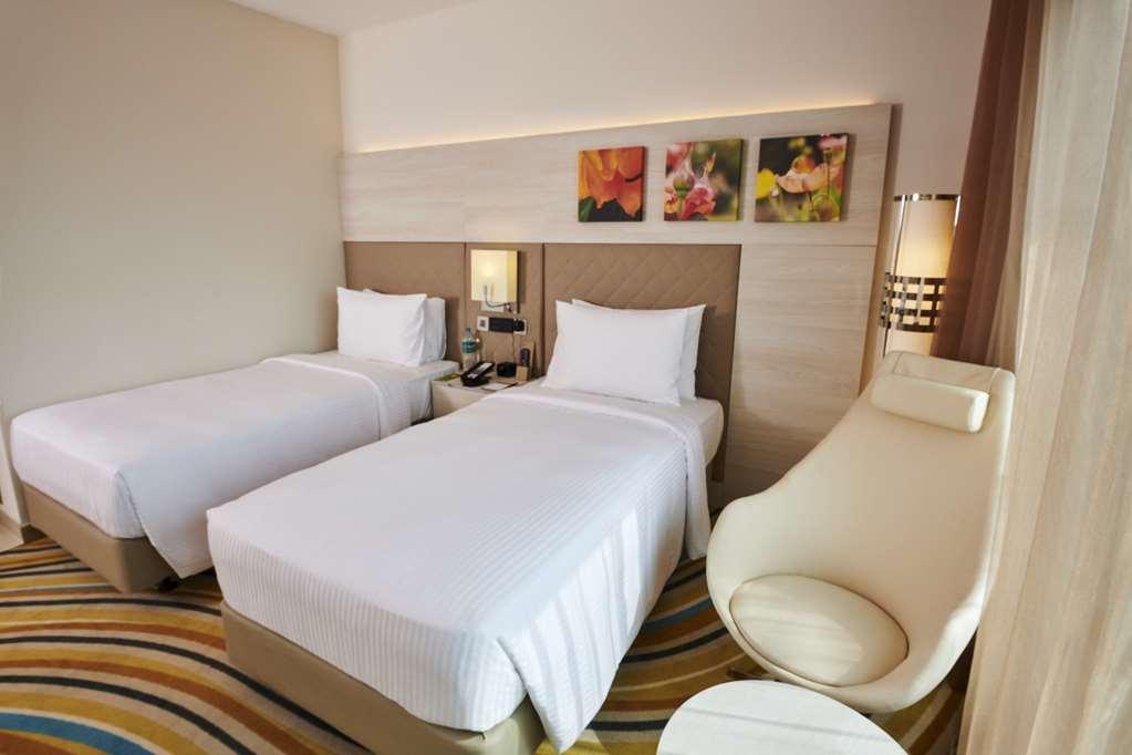 Hilton Garden Inn Lucknow Ruang foto